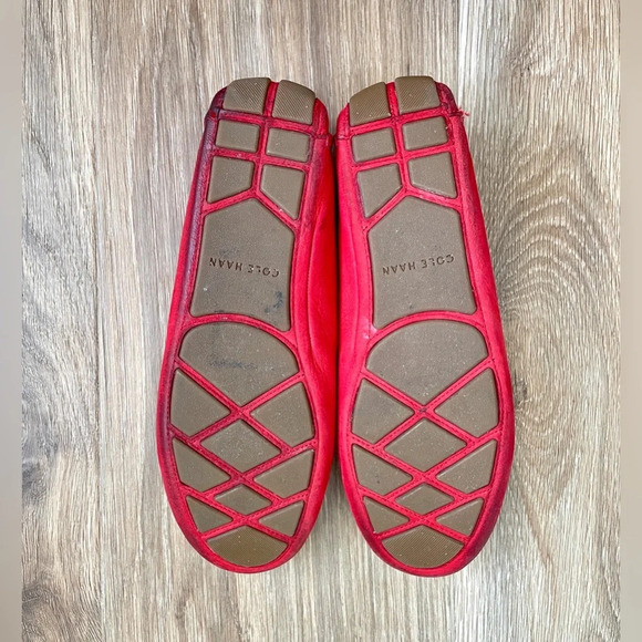 Cole Haan Women's - Evelyn Bow - Driver Loafers ~ Size 7.5 B EUC - Picture 5 of 6